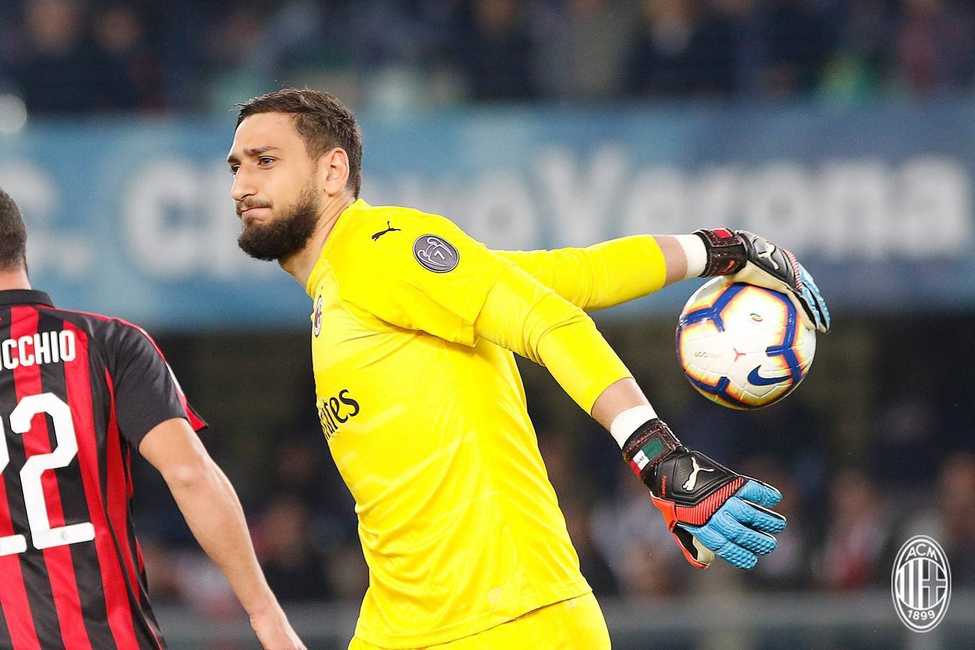 关于今晨体能课后；广州队遗憾出局备战意甲；管理层满意；临场指挥获称赞的信息